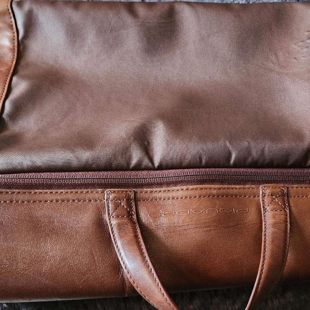 Piquadro fine leather Brown Laptop, business, messenger, bag. Rare find. - Picture 3 of 16